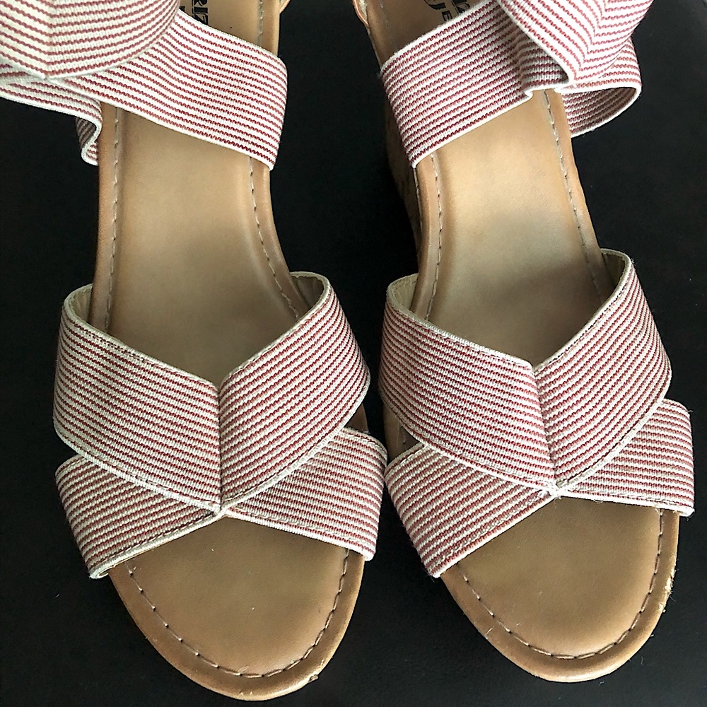 𝐀𝐫𝐢𝐳𝗼𝐧𝐚 𝐉𝐞𝐚𝐧 𝐂𝗼. Wedges - Picture 4 of 16